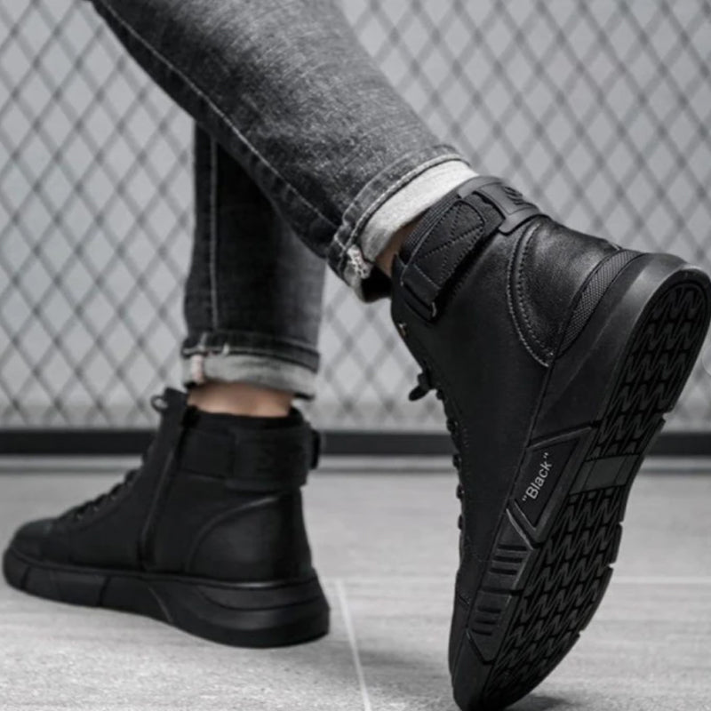 Black Boots™ - Svarta varma stövlar i läder